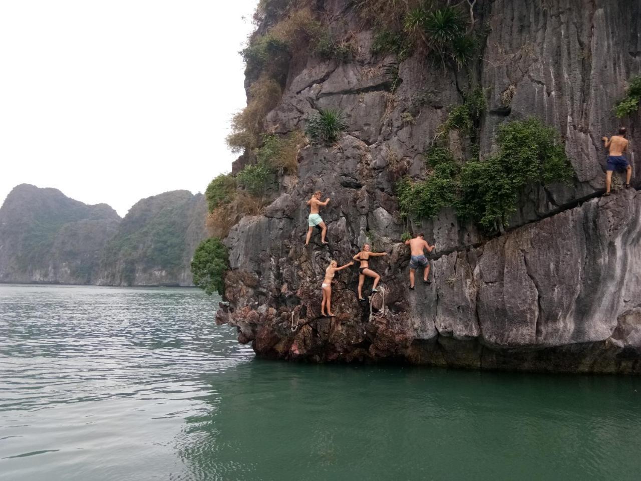 Thai Bao Hotel And Restaurant Chan Chau エクステリア 写真